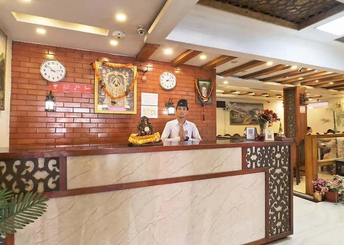 Oyo 160 Shraddha Palace Hotel 2*