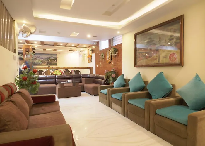 Oyo 160 Shraddha Palace 2*